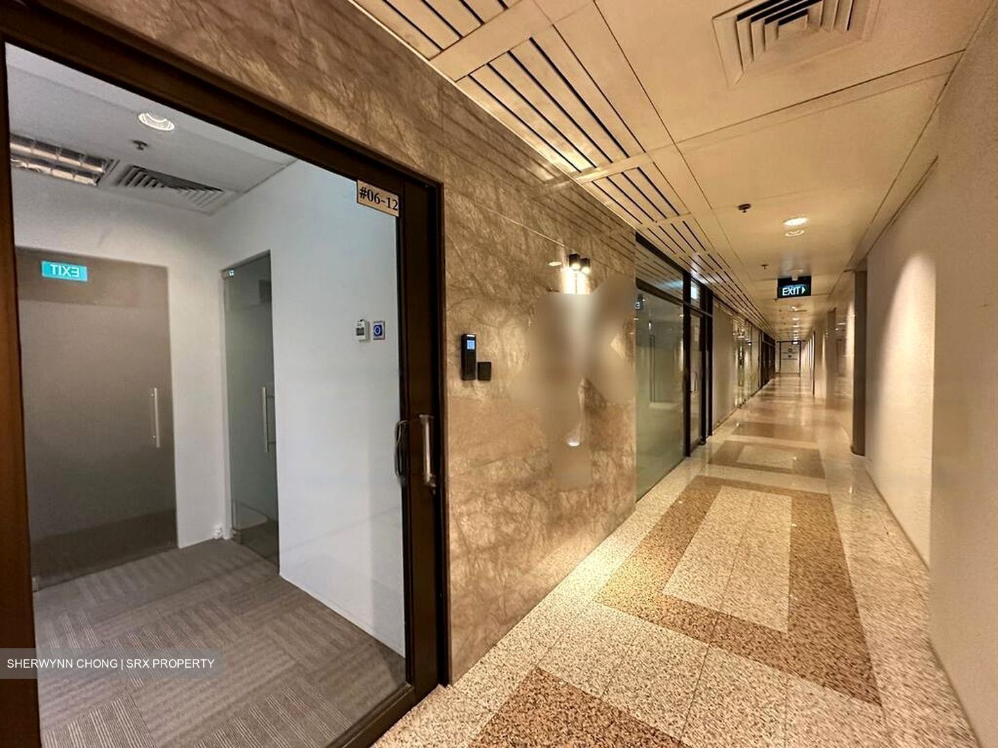 Peninsula Shopping Complex (D6), Office #455727131